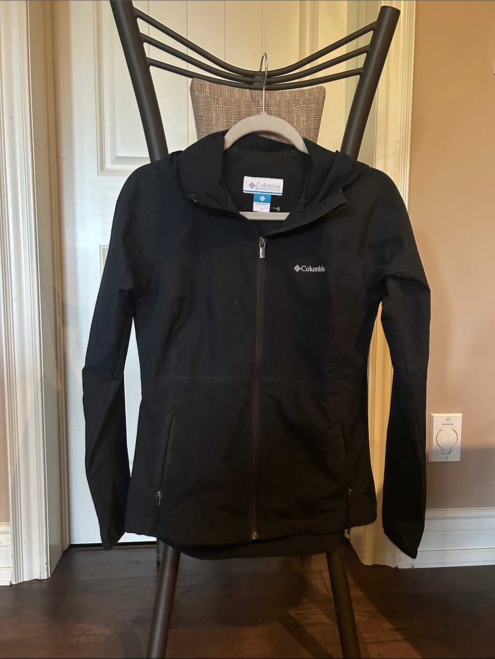 Columbia Black Hooded Softshell Zip Jacket